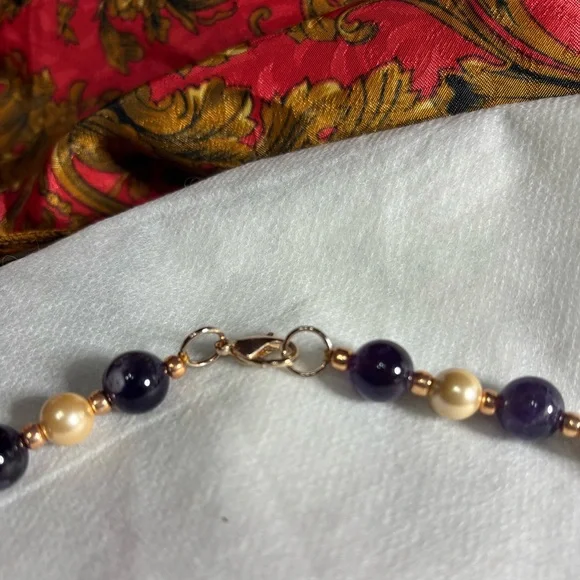 Handcrafted Amethyst and Cream Color Shell Pearl Necklace rose gold tone accents - Picture 5 of 6